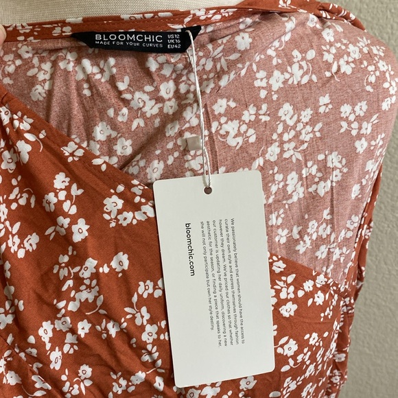 NWT Bloomchic Midi Floral Faux Wrap Top Dress - Picture 9 of 9